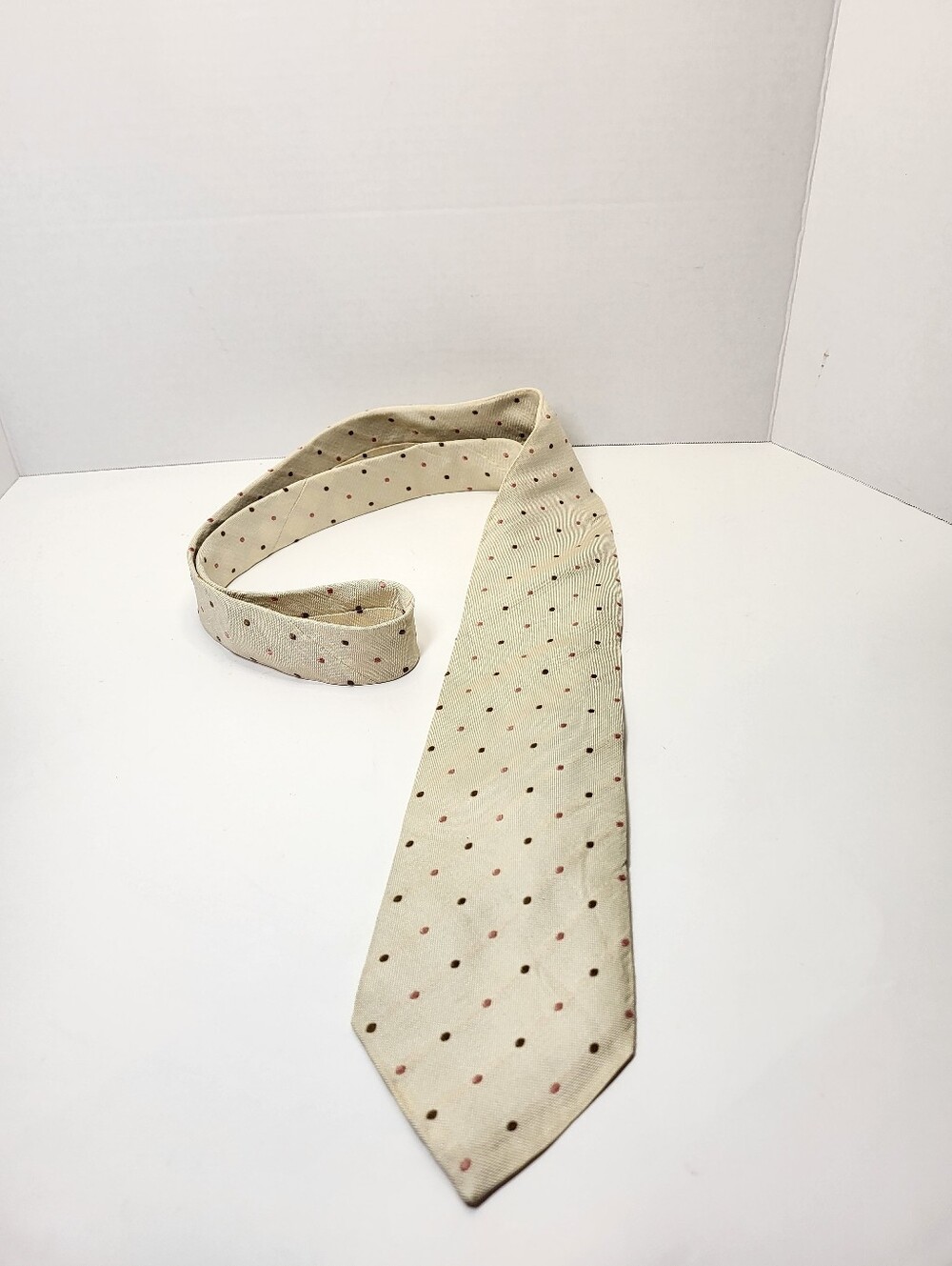 Ermenegildo Zegna Ecru, Pink & Brown 100% Silk Micropattern Tie Made in Italy